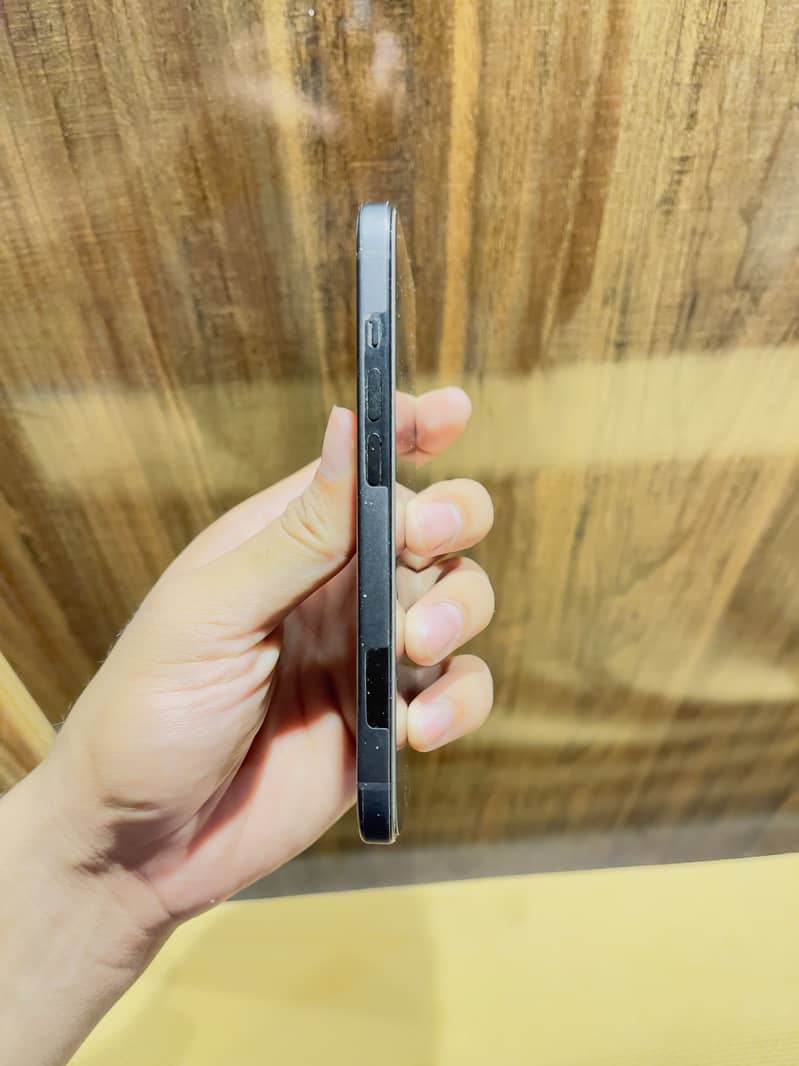 iPhone 15 0
