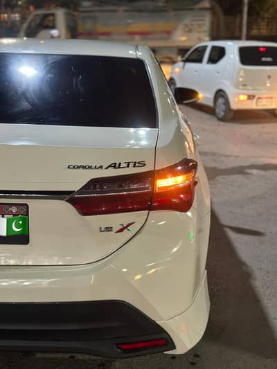 Toyota Corolla GLI 2015/17 Altis 2023 Converted | Full Black Interior