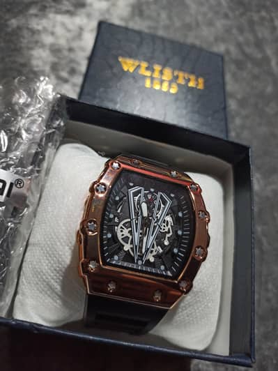 Brand New Premium Quartz Watch For Sale