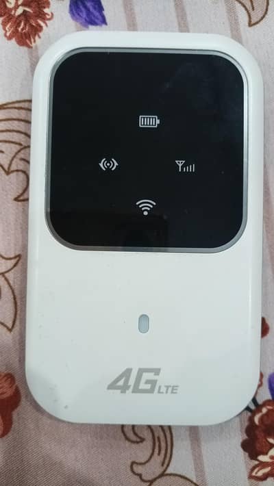 4G Wireless wifi rechargeable router