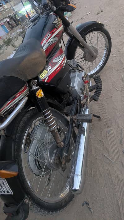 I am selling my mother bike super star 2025
