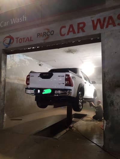 Toyota Revo shower white colour inner and outer ppf black paper