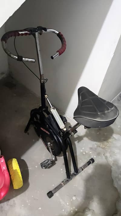 exercise bike for home or gym usage