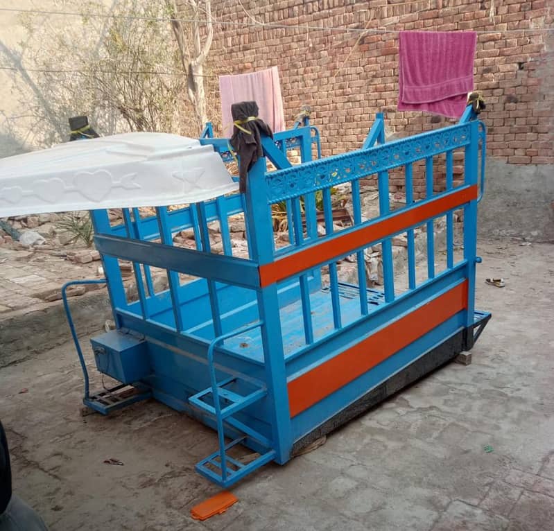 LOADER BODY 3