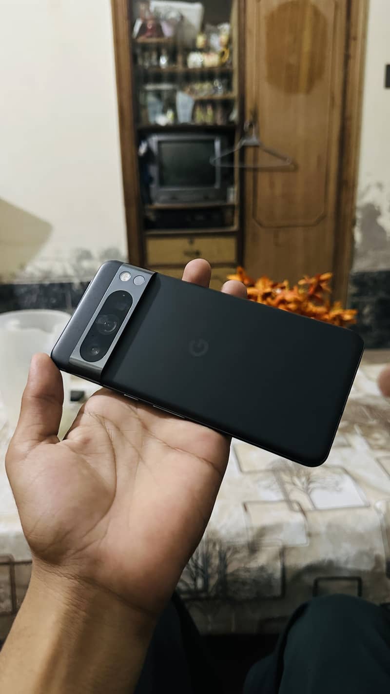 Google pixel 8 pro 0