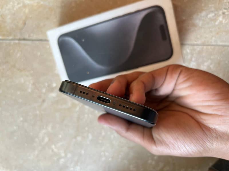 Iphone 15 Pro 128GB JV 4