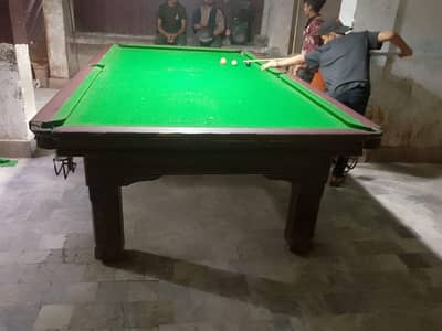 snooker table 5/10