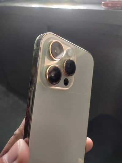 I phone 14 pro max 256 gold color