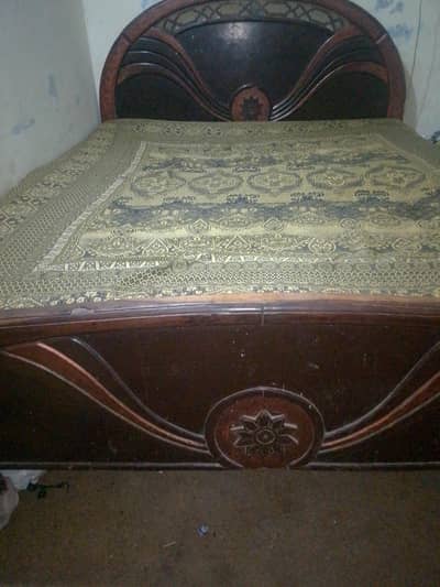 use mein master bed mattress  k saht bahti gate Lahore unchi masjid k