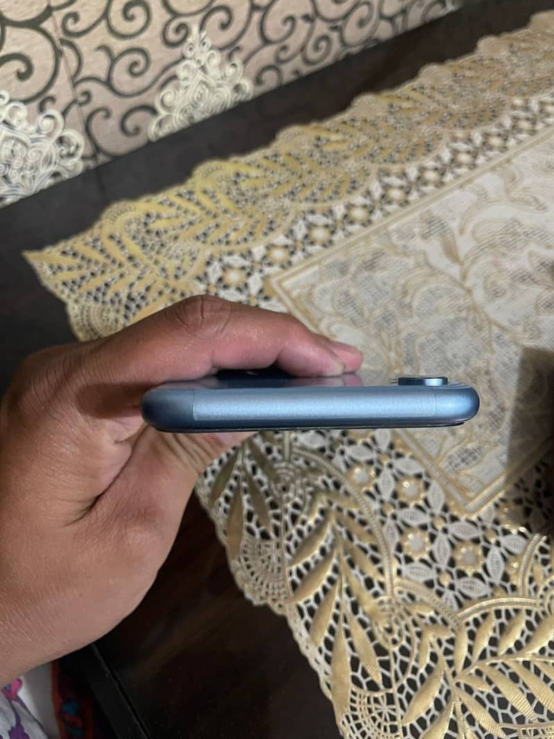 IPHONE XR 1