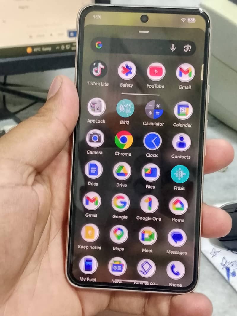 Google pixel 8 3
