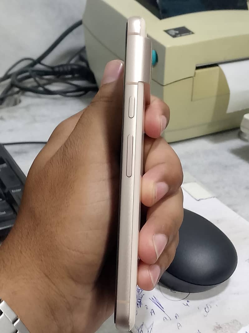 Google pixel 8 7