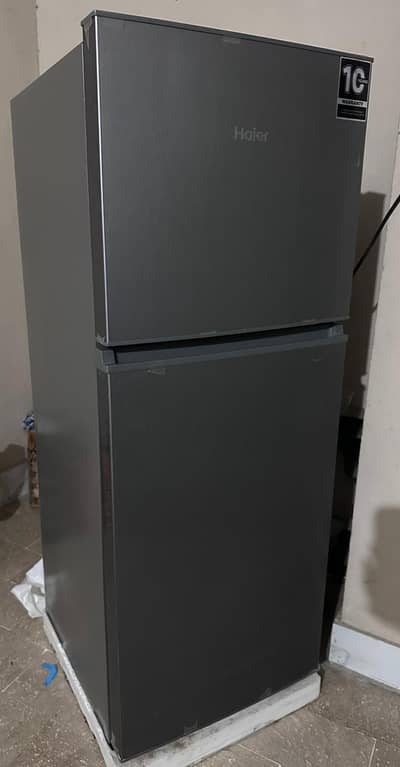 Fridge HRF 186EBS:DC/156L/Silver Model