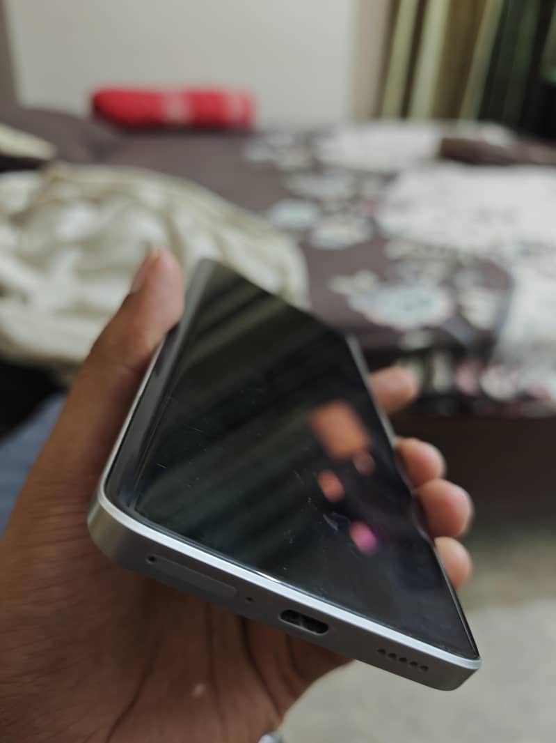 Redmi note 13 pro plus 5G 3