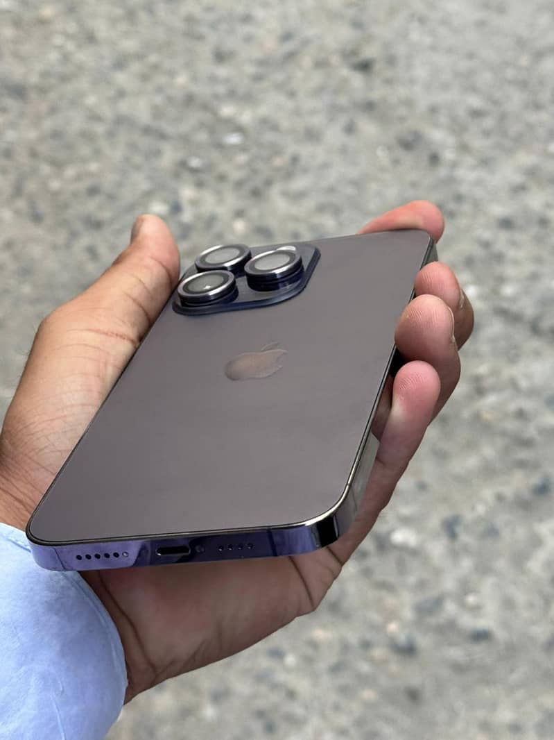 iphone 14 pro max 3