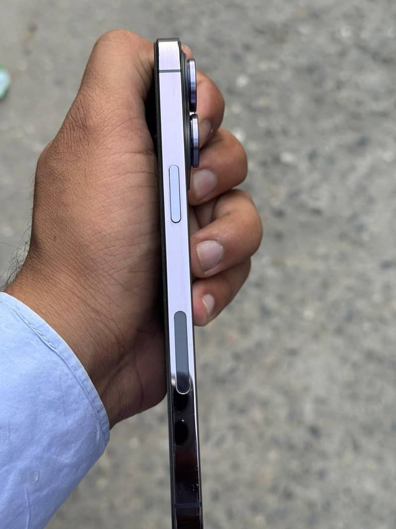 iphone 14 pro max 5