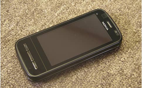 Nokia C6-00 symbian phone