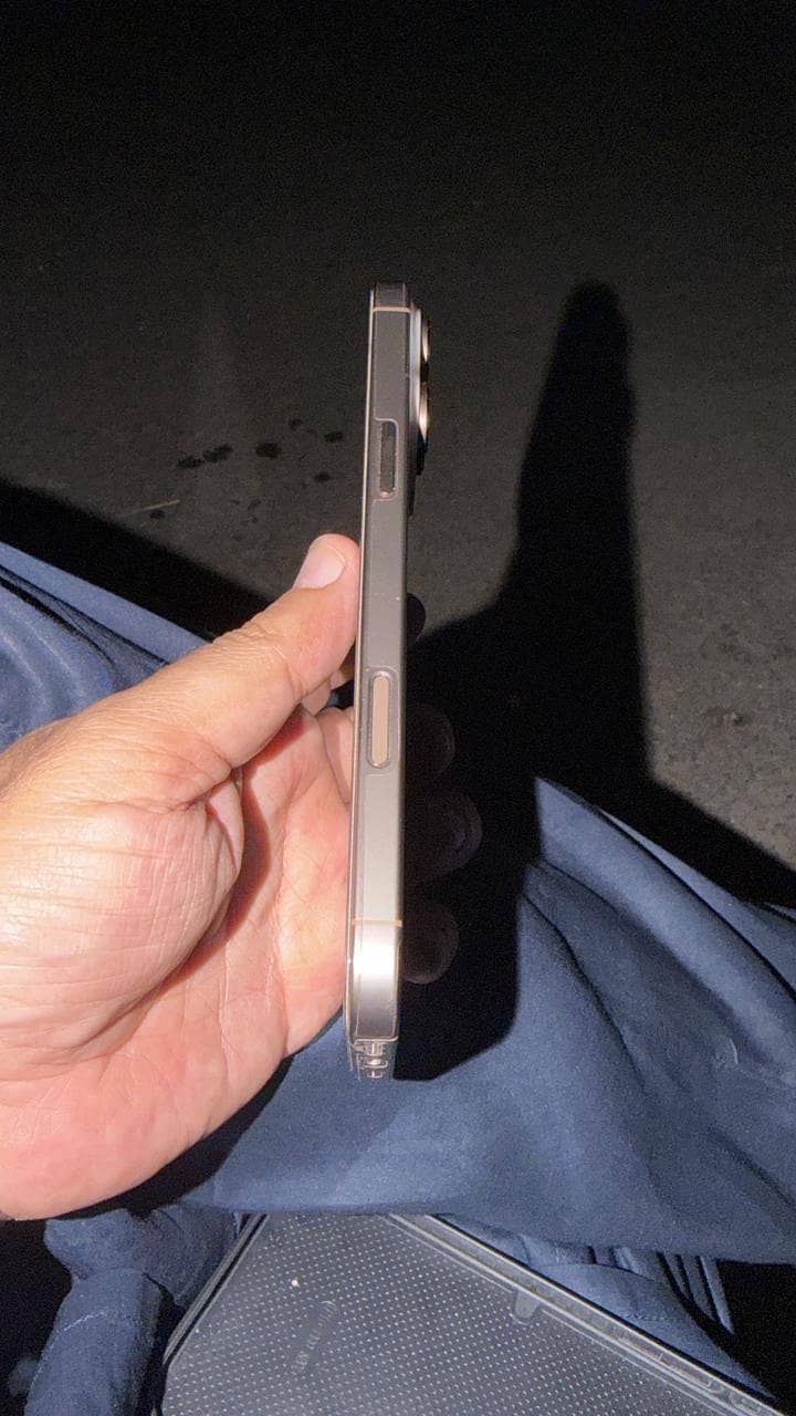 iPhone 16pro max 3