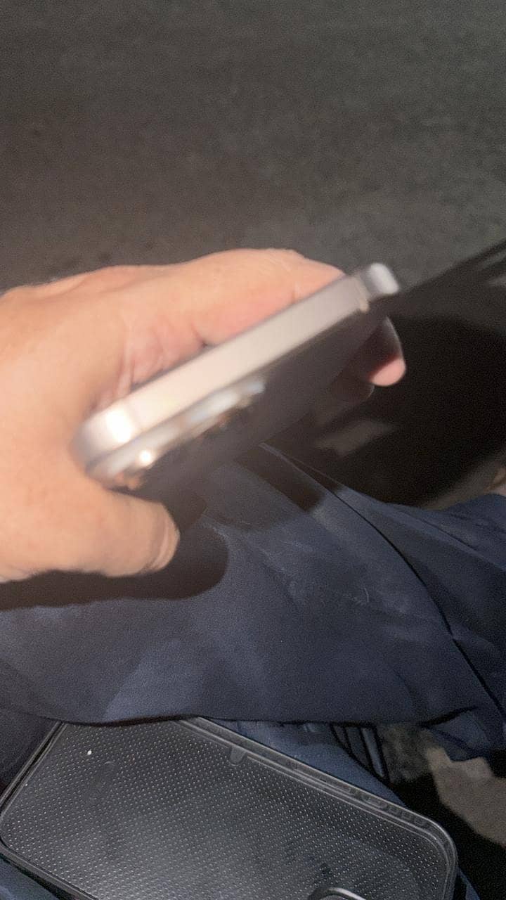 iPhone 16pro max 7