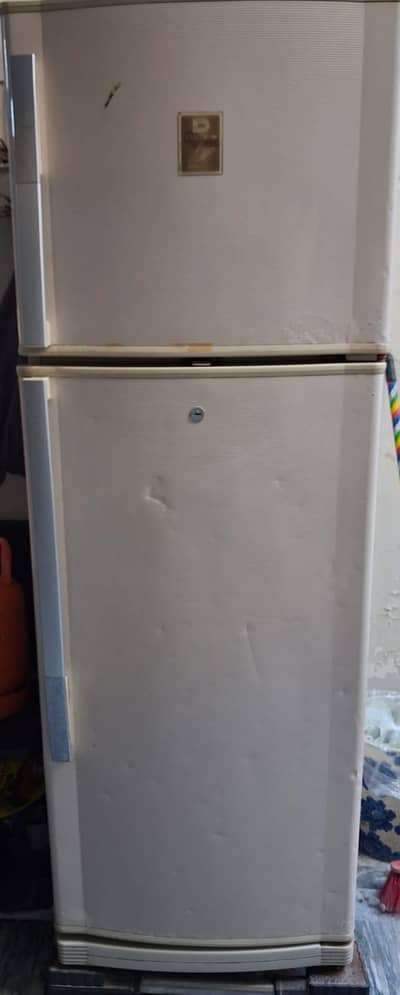 Dawlance 12 CFT Medium Fridge – Fast Cooling Technology