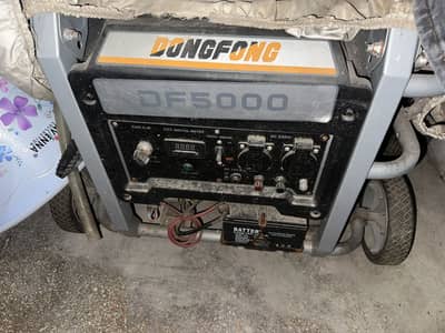 DONGFONG GASOLINE GENERATOR 3.0 kva almost new