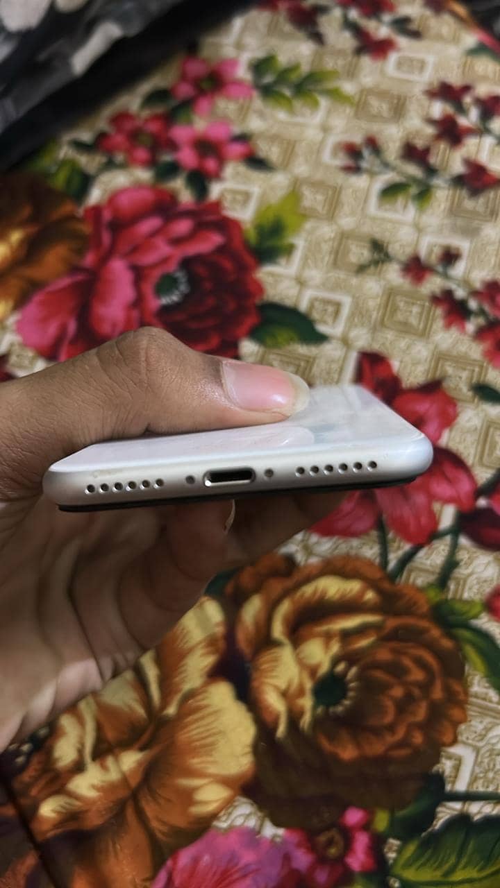 iphone SE 4