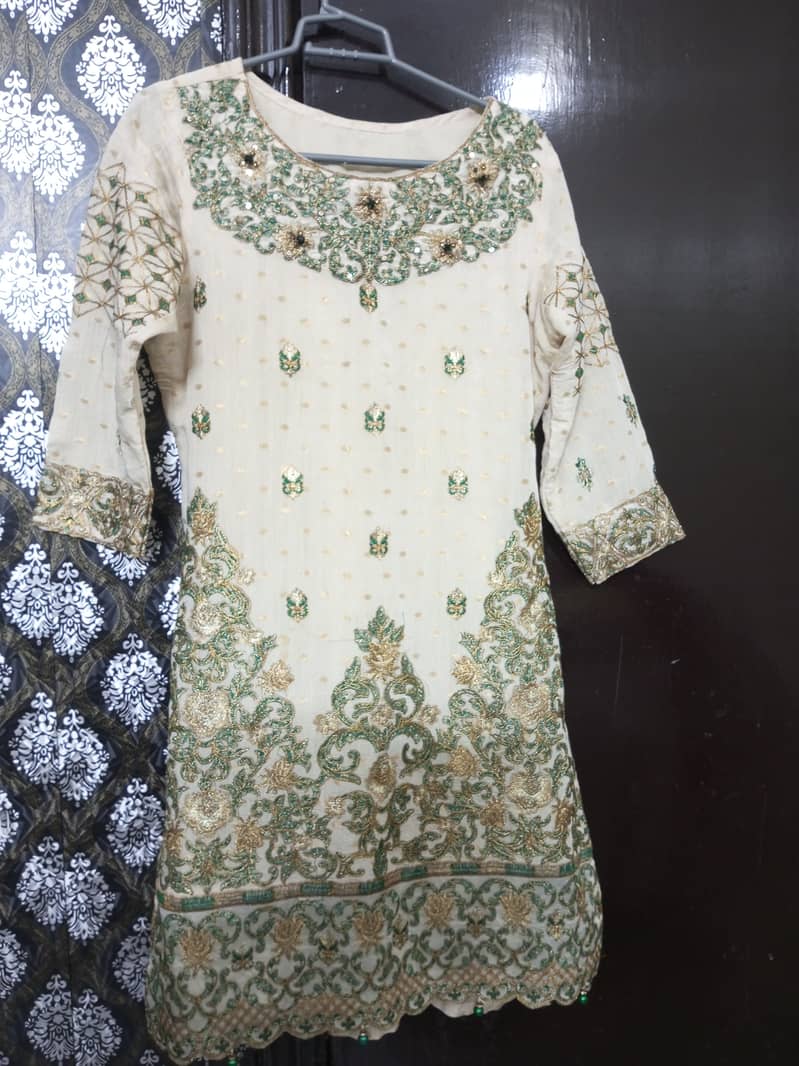 Used dresses 1