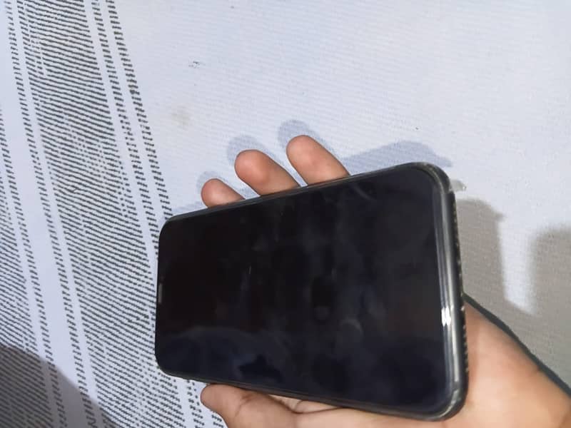 iPhone 11jv 128 gb 7