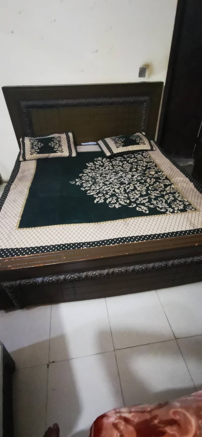 beds side tables 2