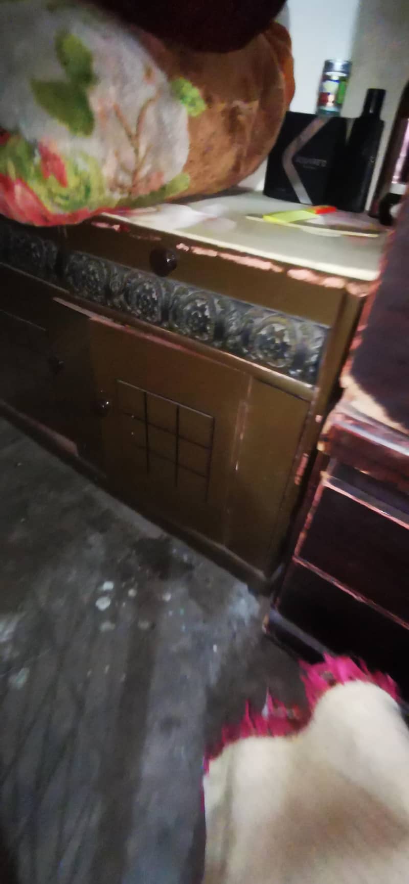 beds side tables 4