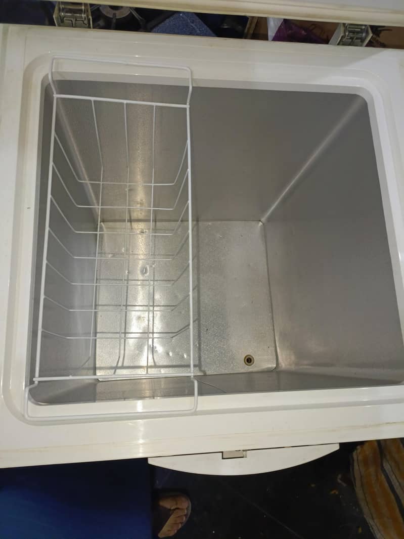 D freezer 6