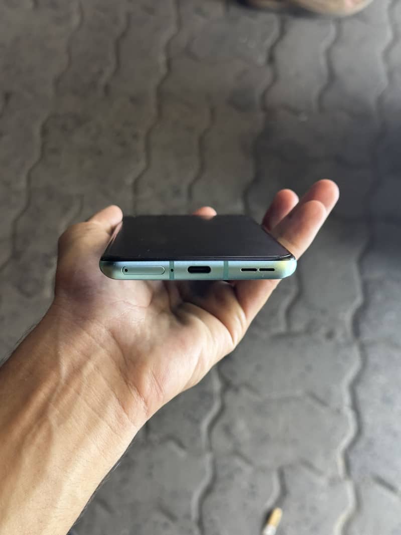 Oneplus 8t 1