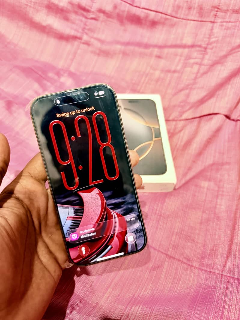iPhone 16 pro 1