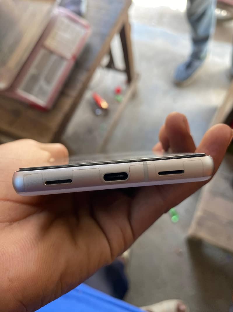 google pixel 7A 4