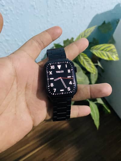 APPLE WATCH series 7 45mm with charger