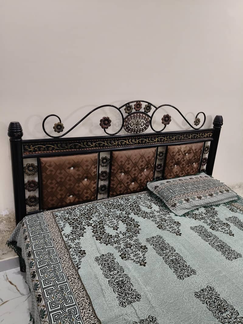 Double bed full King size 2