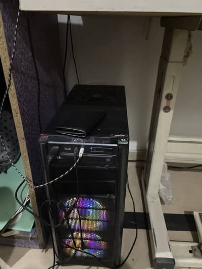 Gaming pc core i5 4590 and gtx 1060 3gb