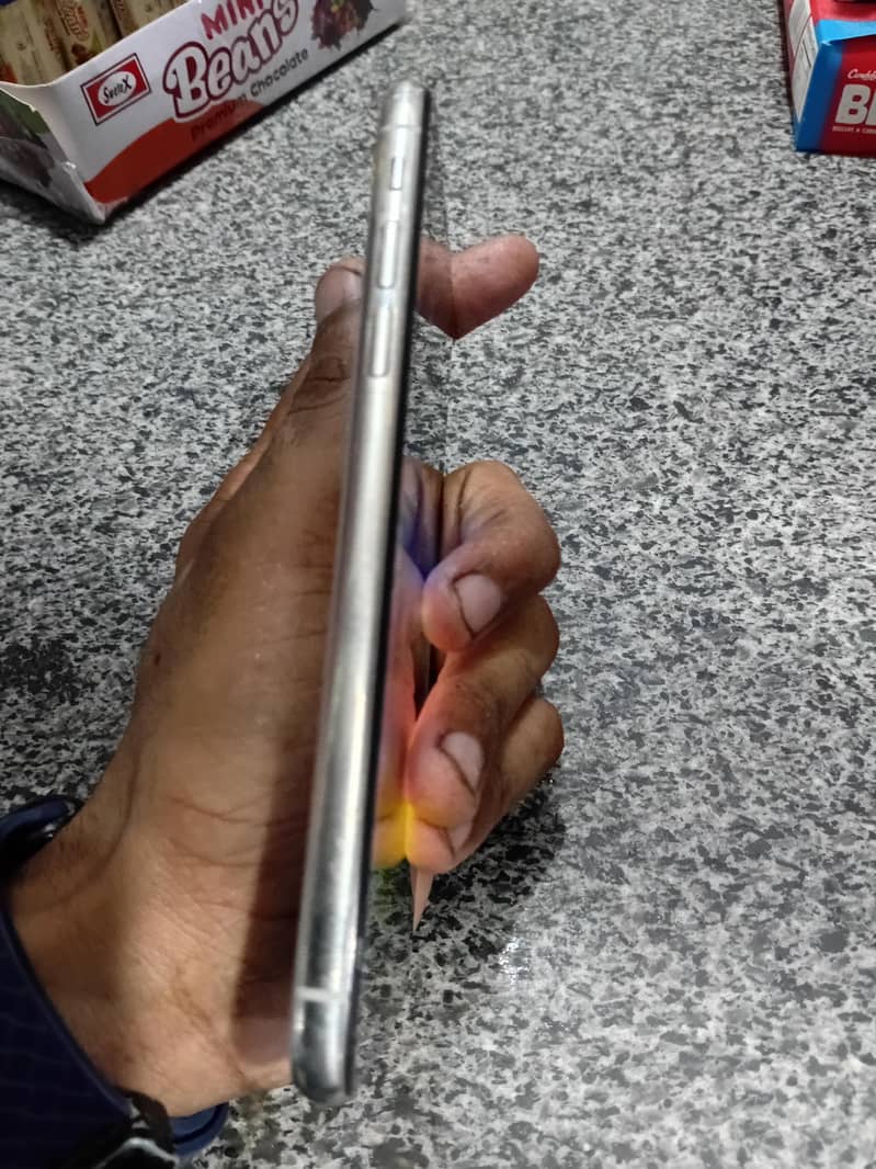 Apple iPhone X 1