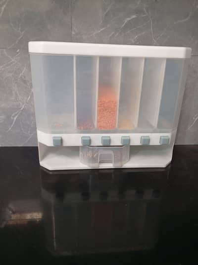 Dall dispenser