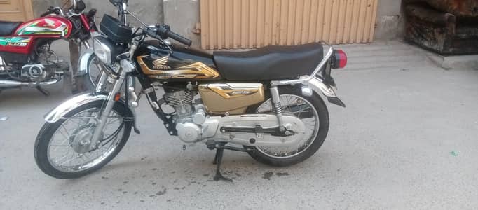 CG 125 self start gold edition black color contact$3$0$0$7$2$7$8$5$5$0