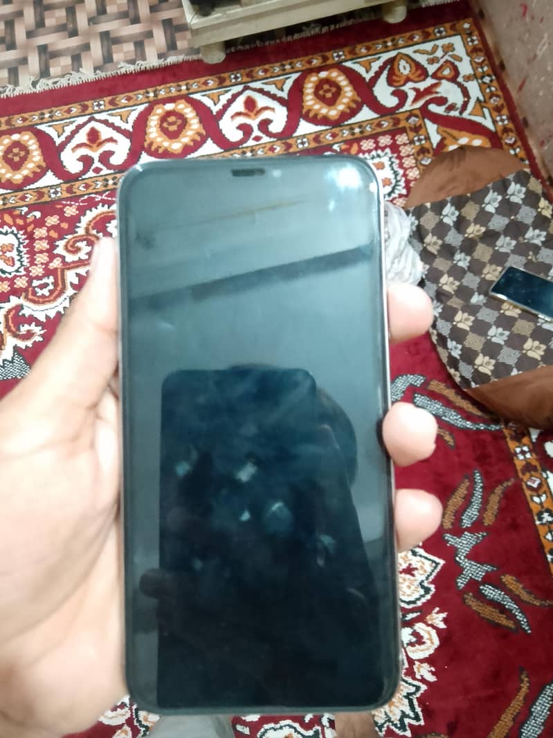 iphone xs 3