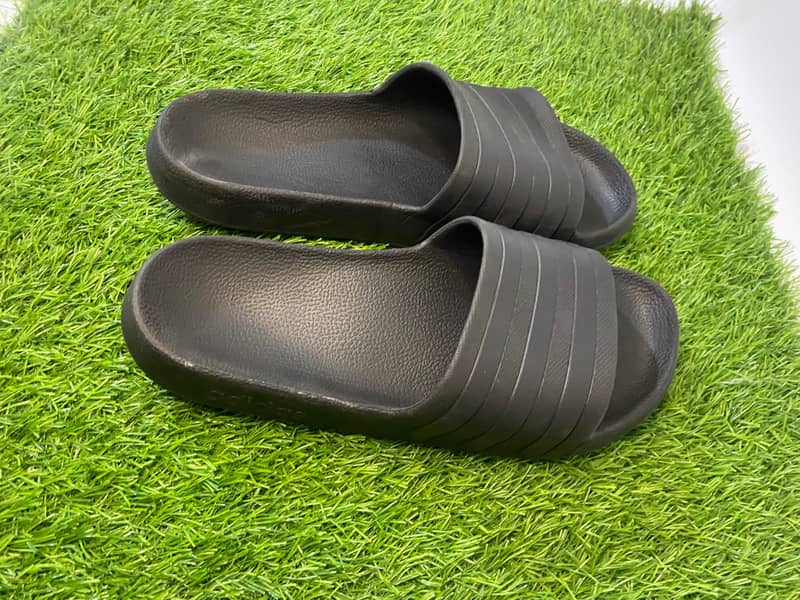 Comfortable Everyday Slippers – Soft & Durable 2