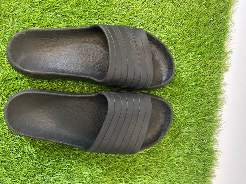 Comfortable Everyday Slippers – Soft & Durable 3