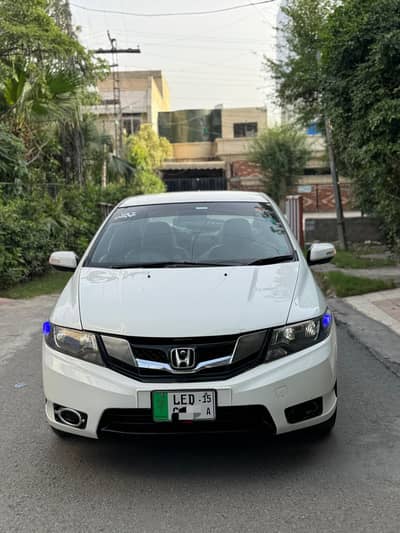 Honda city 2015 model 1.3 auto for sale