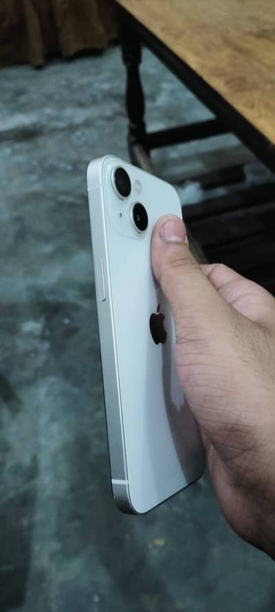iPhone 13 256 gb bh 80