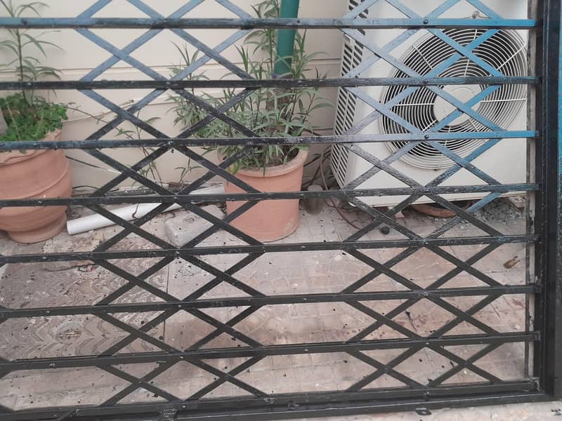security grill 2
