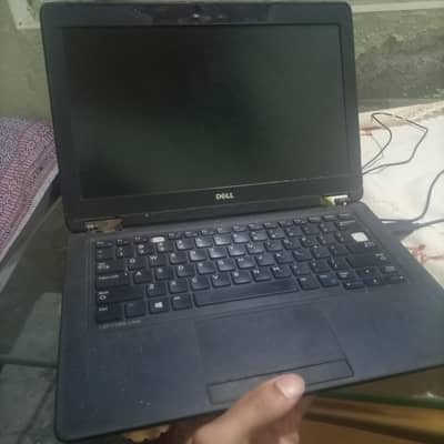 Dell latitude E7250 i5 5th gen