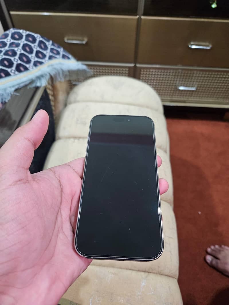 iPhone 15 pro 5