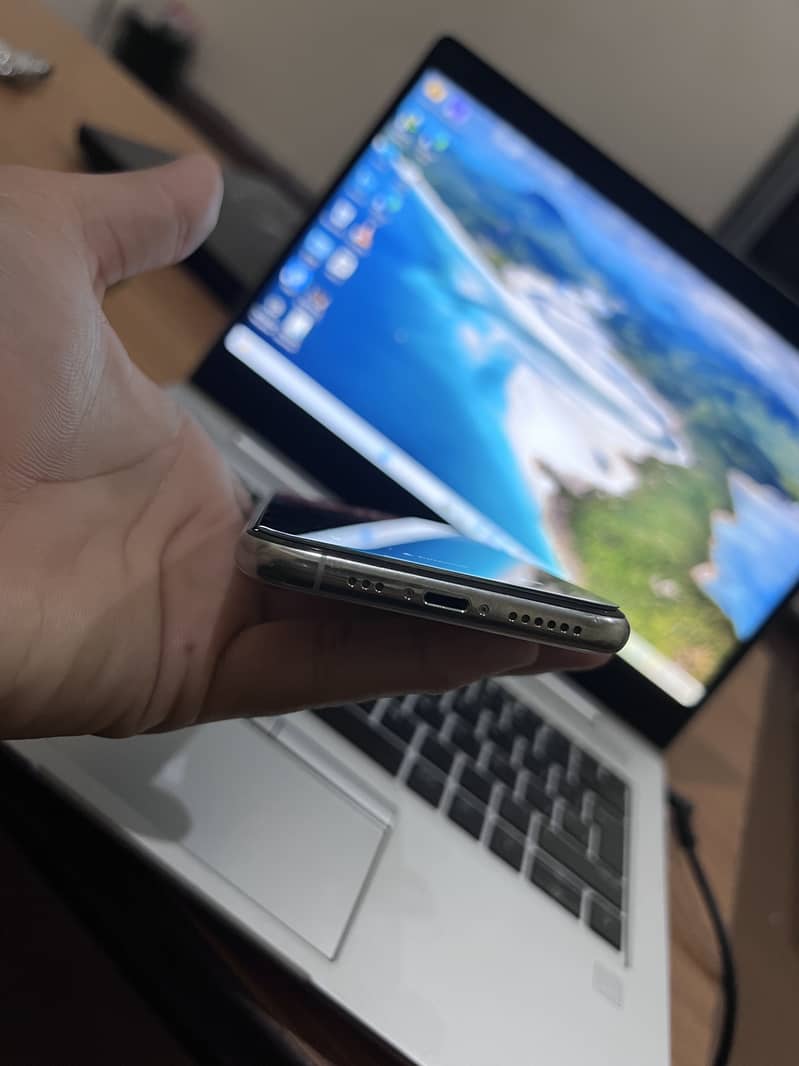 Iphone 11 pro 1