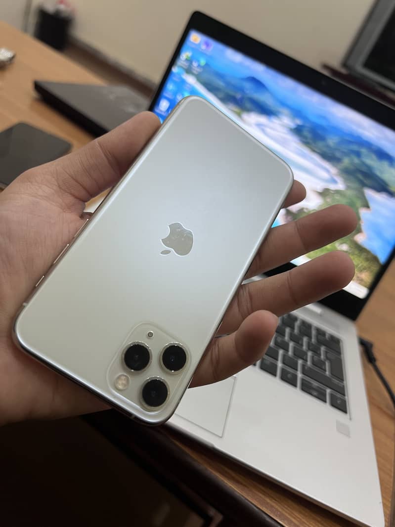 Iphone 11 pro 6